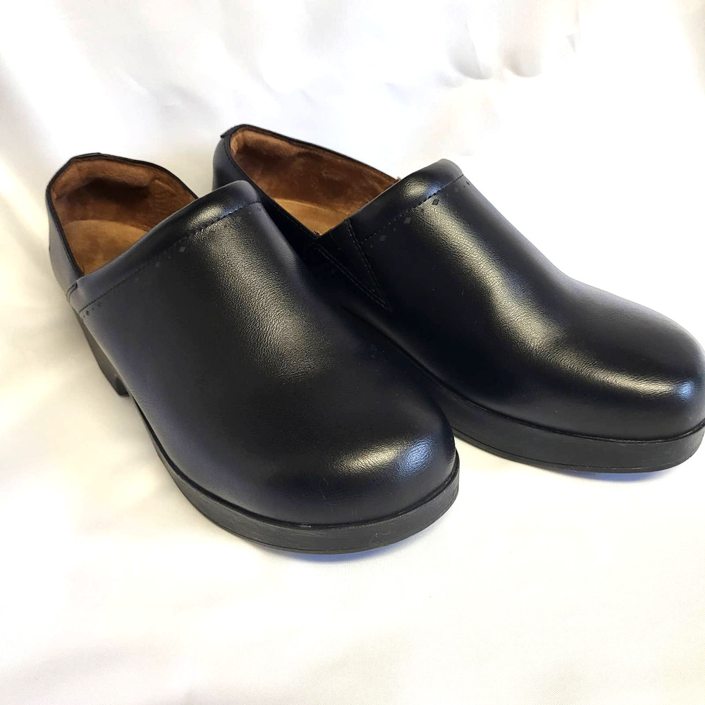 Shoes For Crews Women's Juno Slip-Resistant Casual/Work Shoes/Clogs 8 1/2